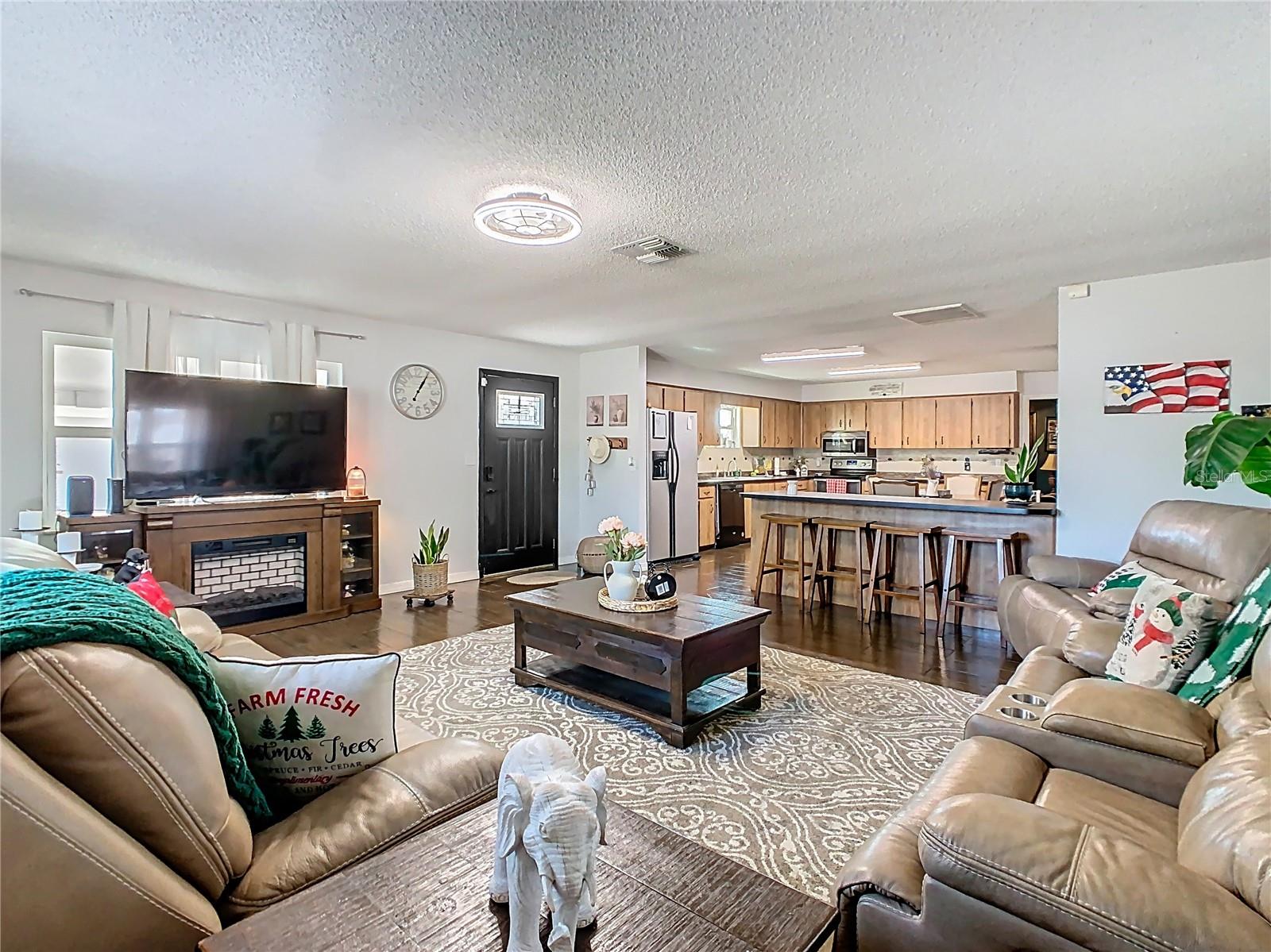 Image 13 of 63 For 1997 Marker Road