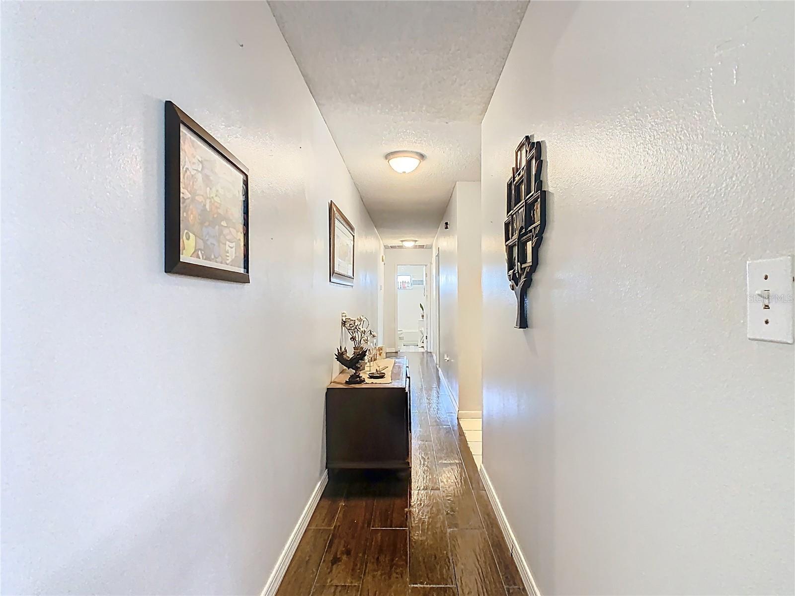 Image 23 of 63 For 1997 Marker Road