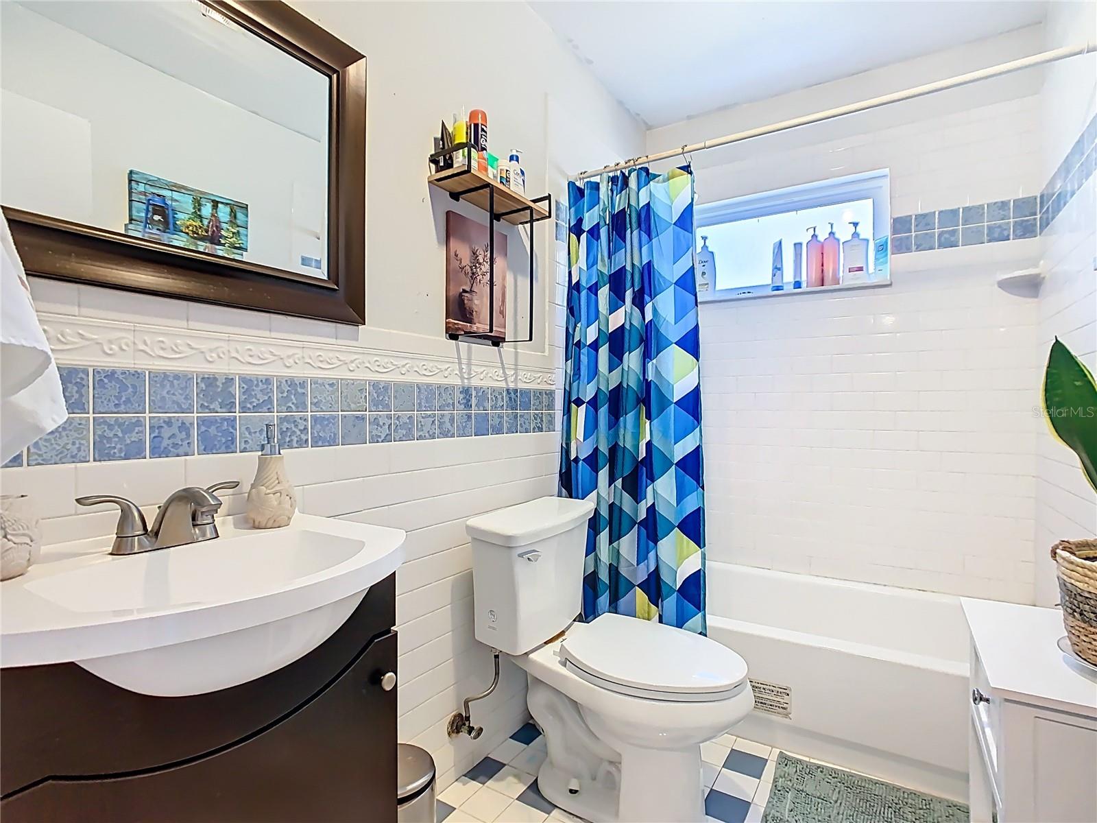 Image 31 of 63 For 1997 Marker Road