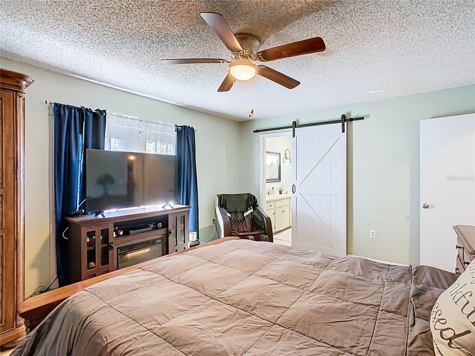 Image 33 of 63 For 1997 Marker Road