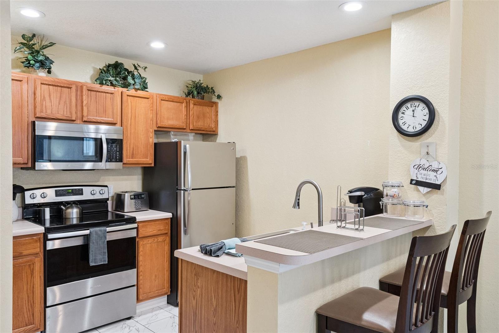 Image 10 of 66 For 4600 Yellowgold Road W 105