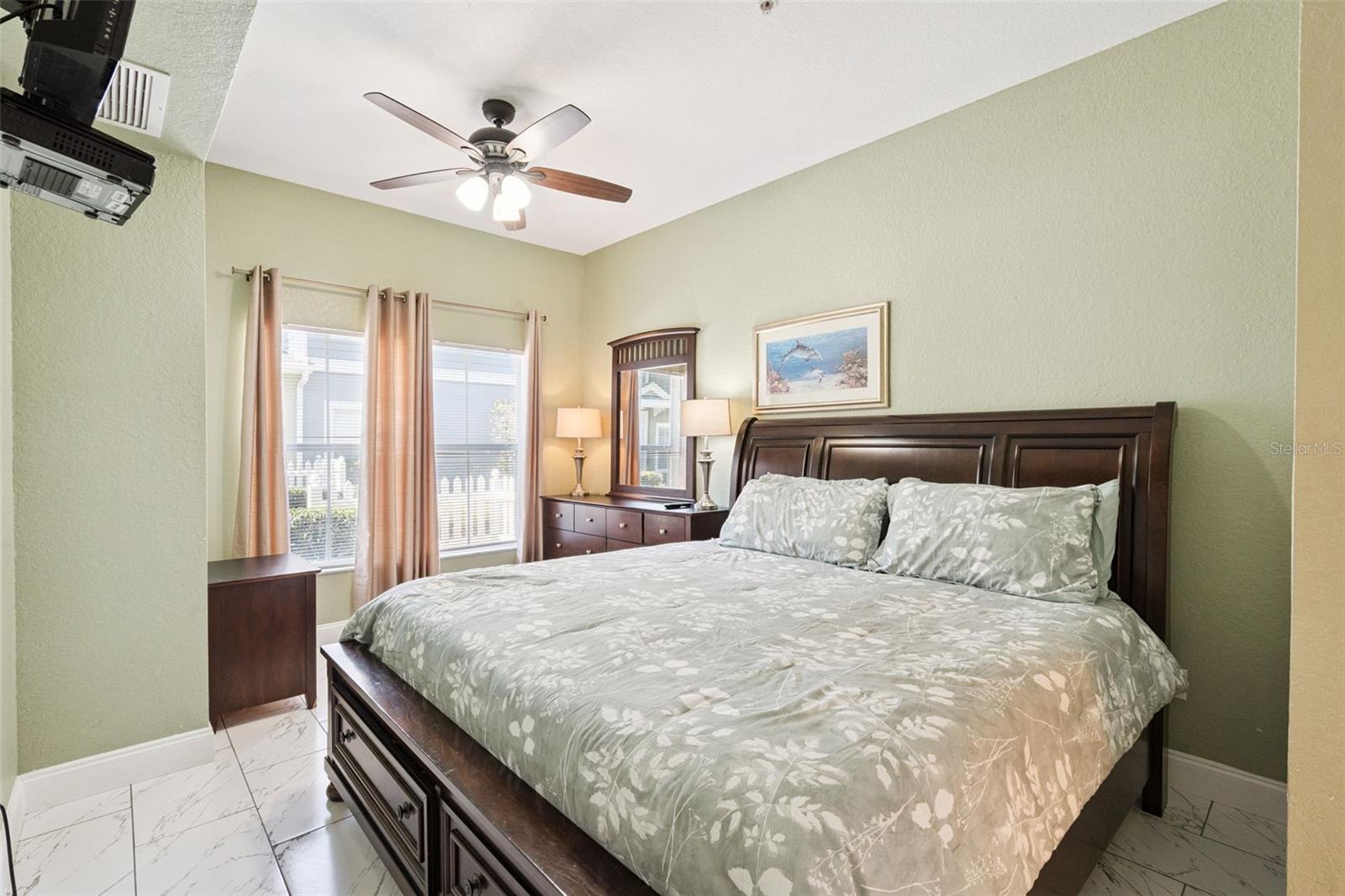 Image 18 of 66 For 4600 Yellowgold Road W 105