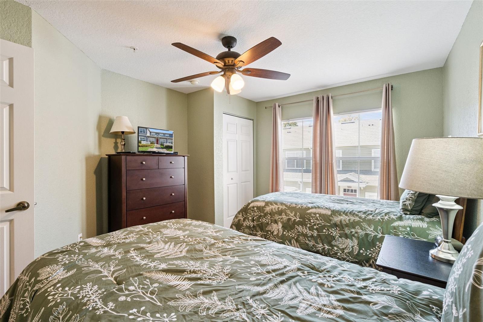 Image 22 of 66 For 4600 Yellowgold Road W 105