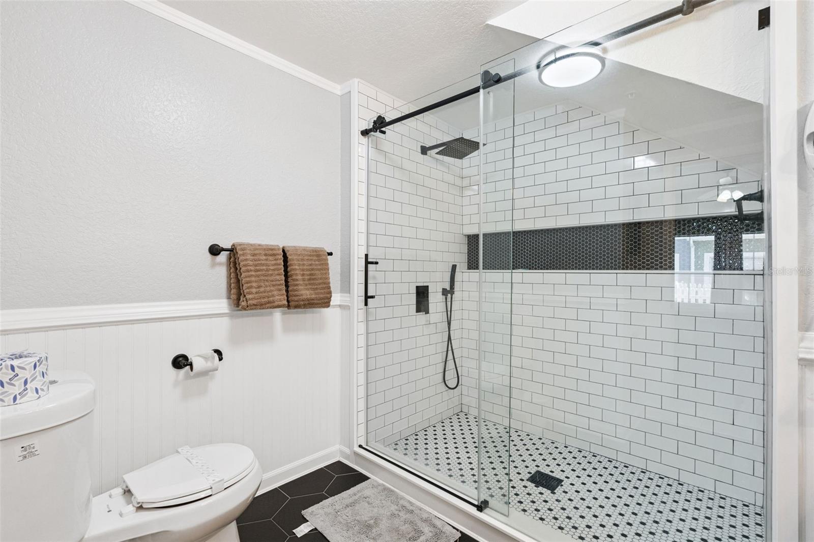 Image 23 of 66 For 4600 Yellowgold Road W 105