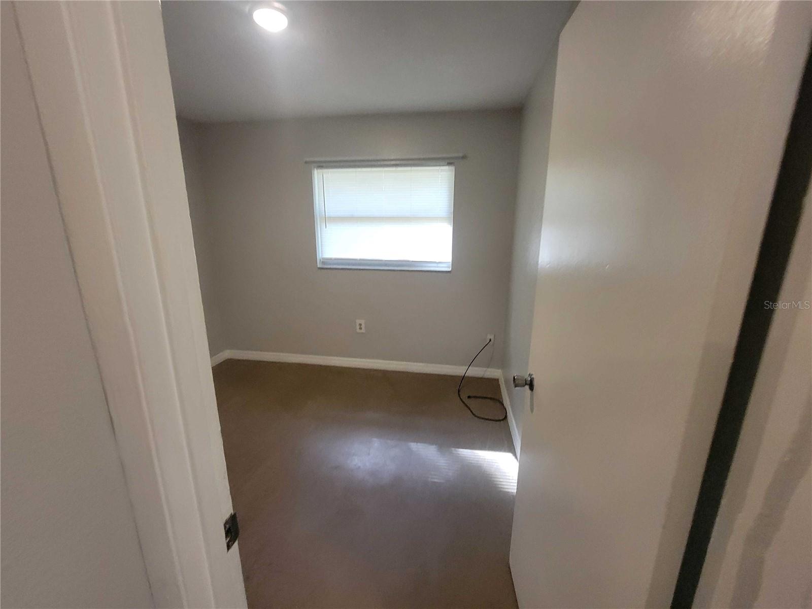 Image 9 of 17 For 402 Peters St