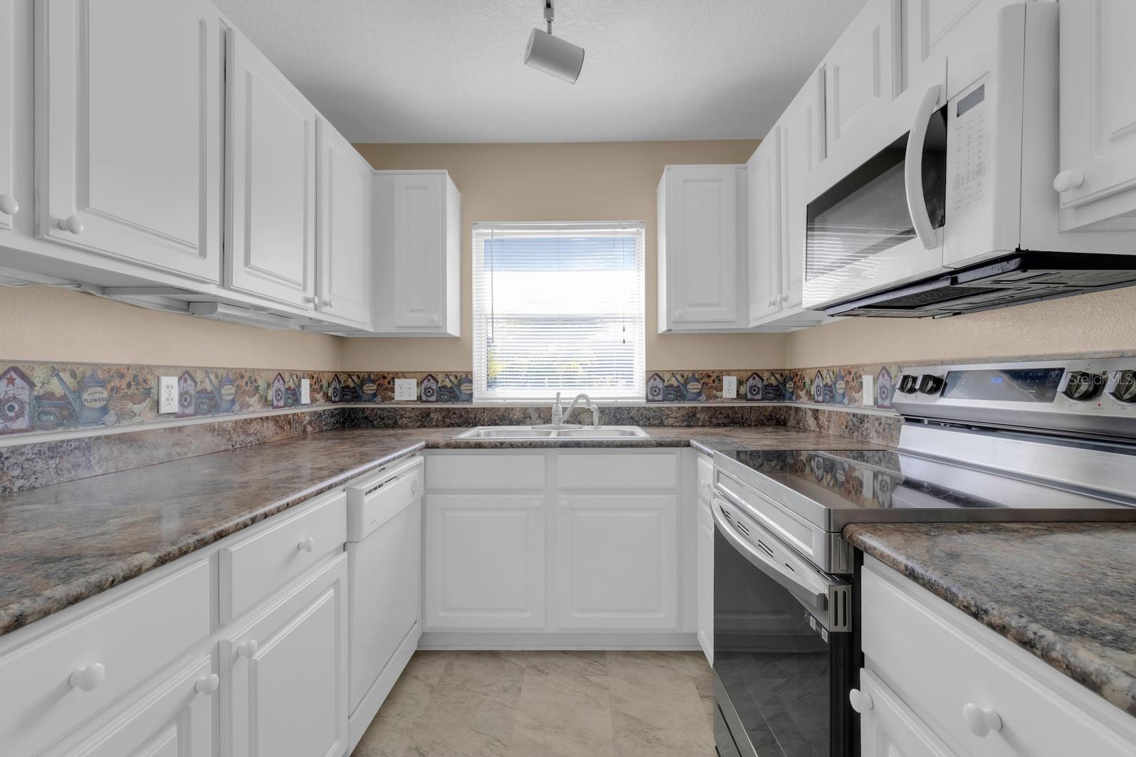 Image 15 of 29 For 12 Delaware Avenue