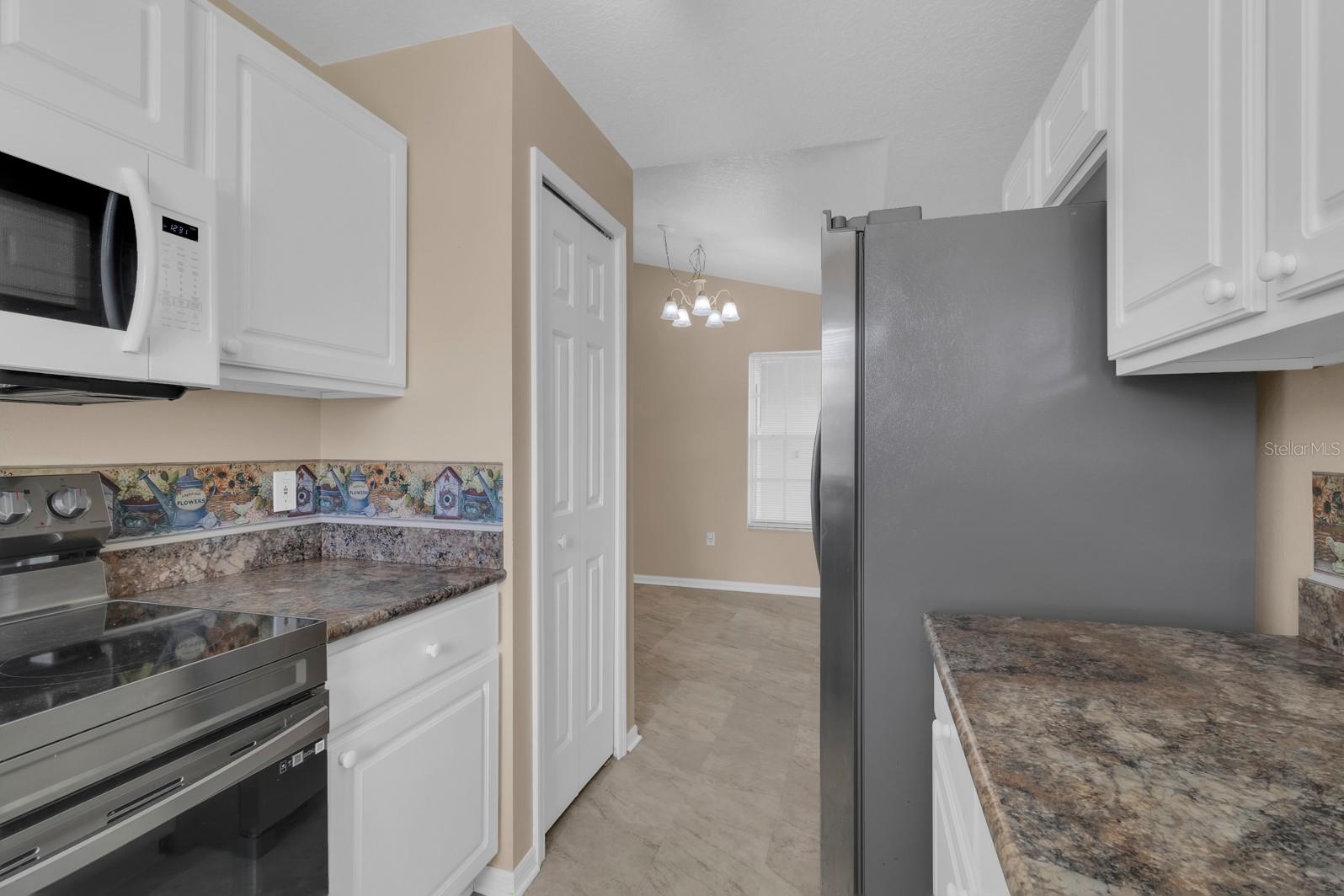 Image 17 of 29 For 12 Delaware Avenue