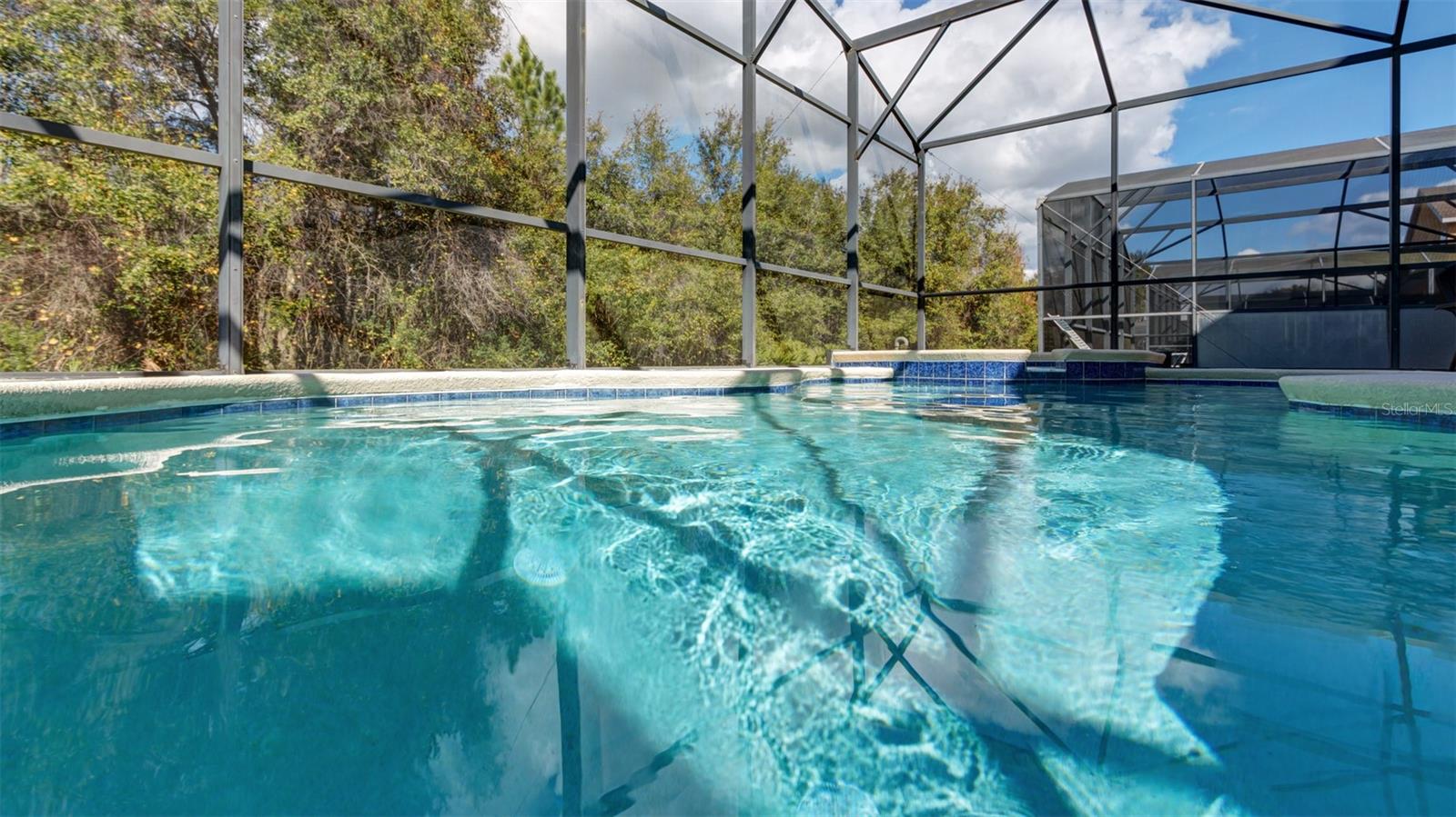 Image 15 of 59 For 1369 Royal Ridge Drive