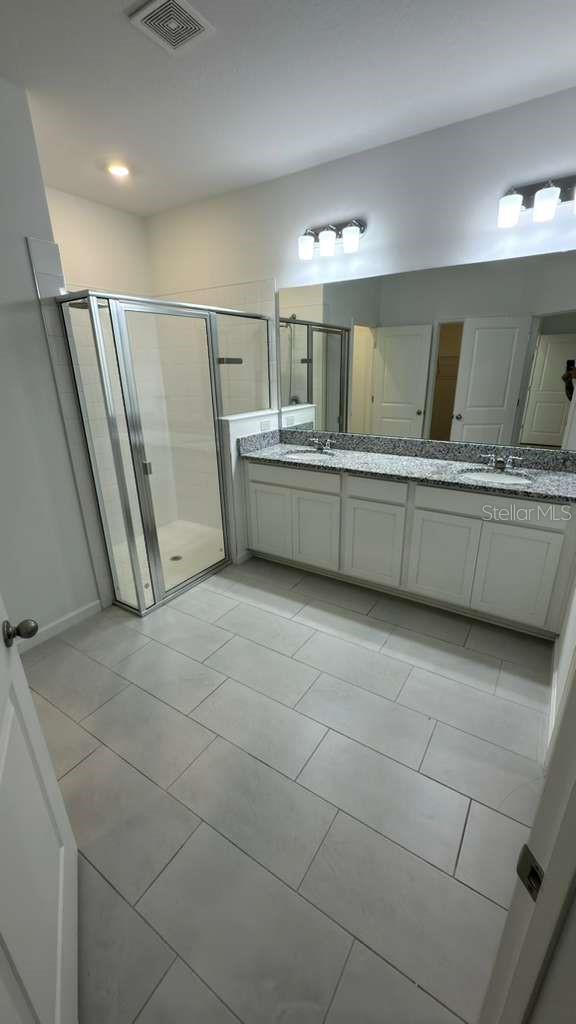 Image 7 of 25 For 445 Silver Palm Drive