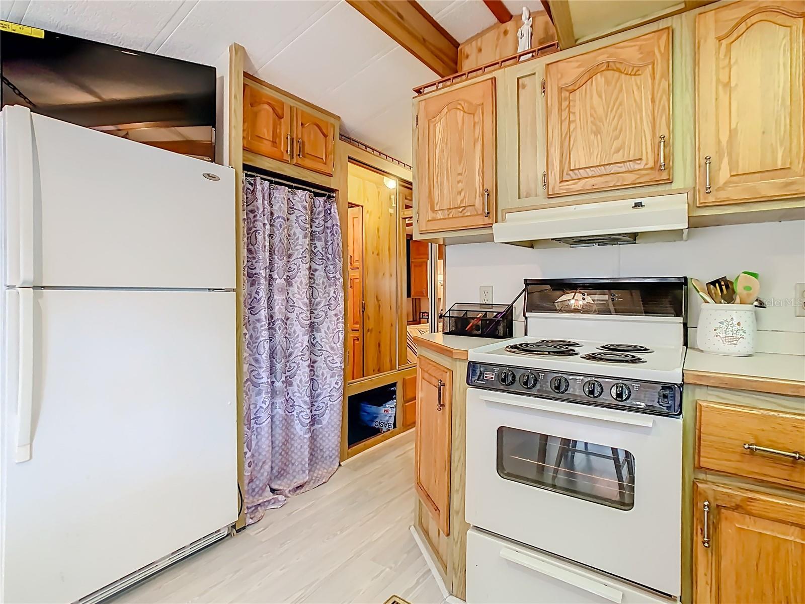 Image 13 of 27 For 9000 Us Hwy 192 # 837