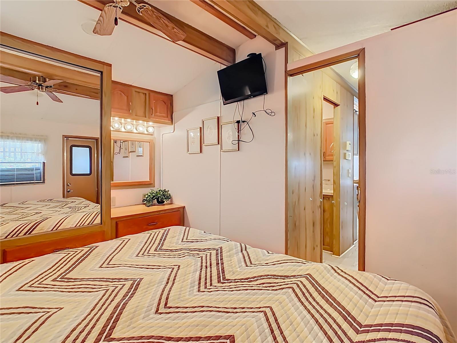 Image 5 of 27 For 9000 Us Hwy 192 # 837