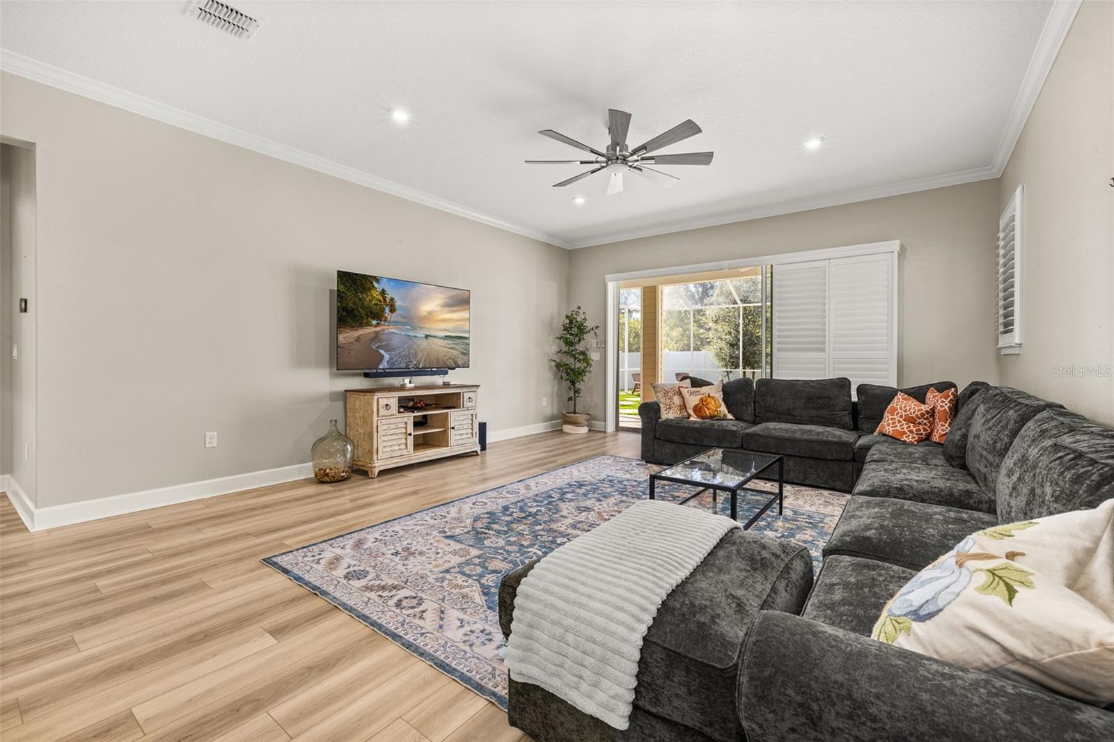 Image 17 of 97 For 7489 Estuary Lake Loop