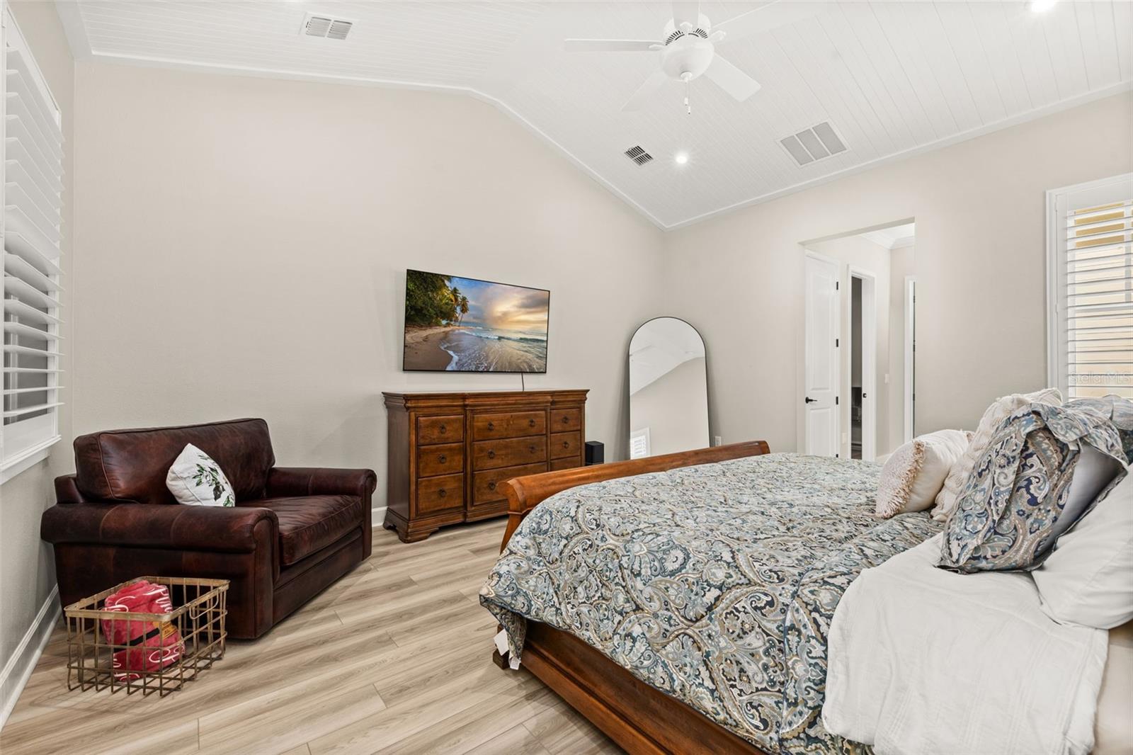 Image 35 of 97 For 7489 Estuary Lake Loop