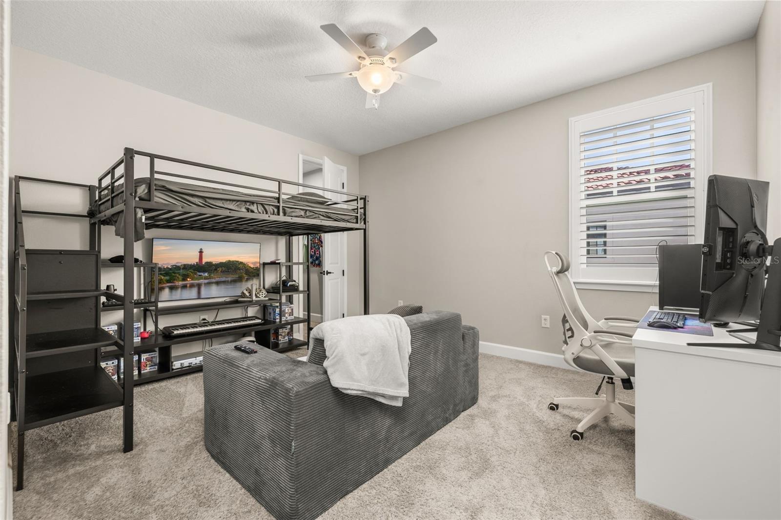 Image 57 of 97 For 7489 Estuary Lake Loop