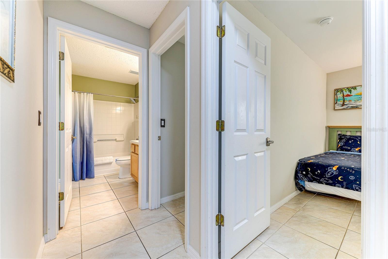 Image 40 of 71 For 197 Hideaway Beach Lane