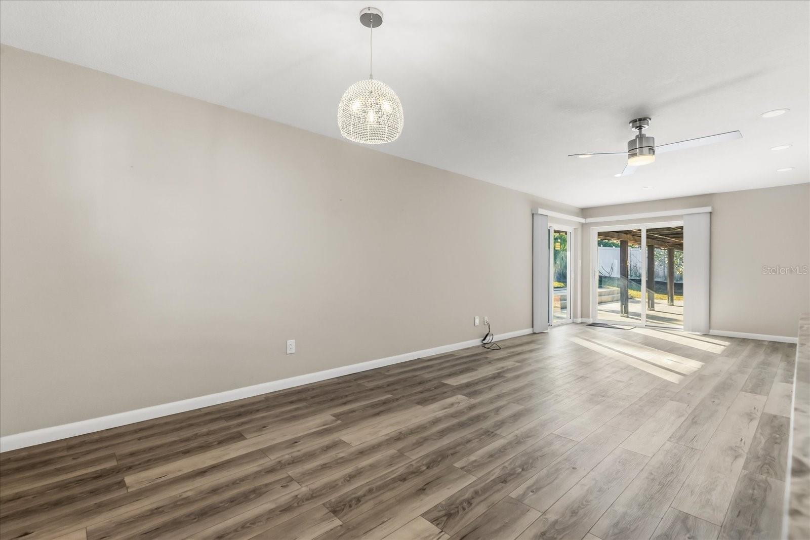 Image 14 of 47 For 5322 Lisa Avenue