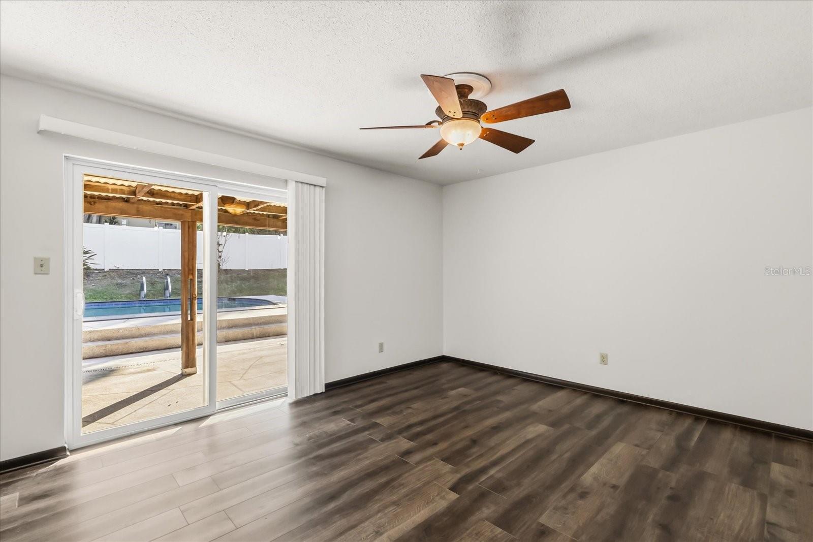 Image 18 of 47 For 5322 Lisa Avenue