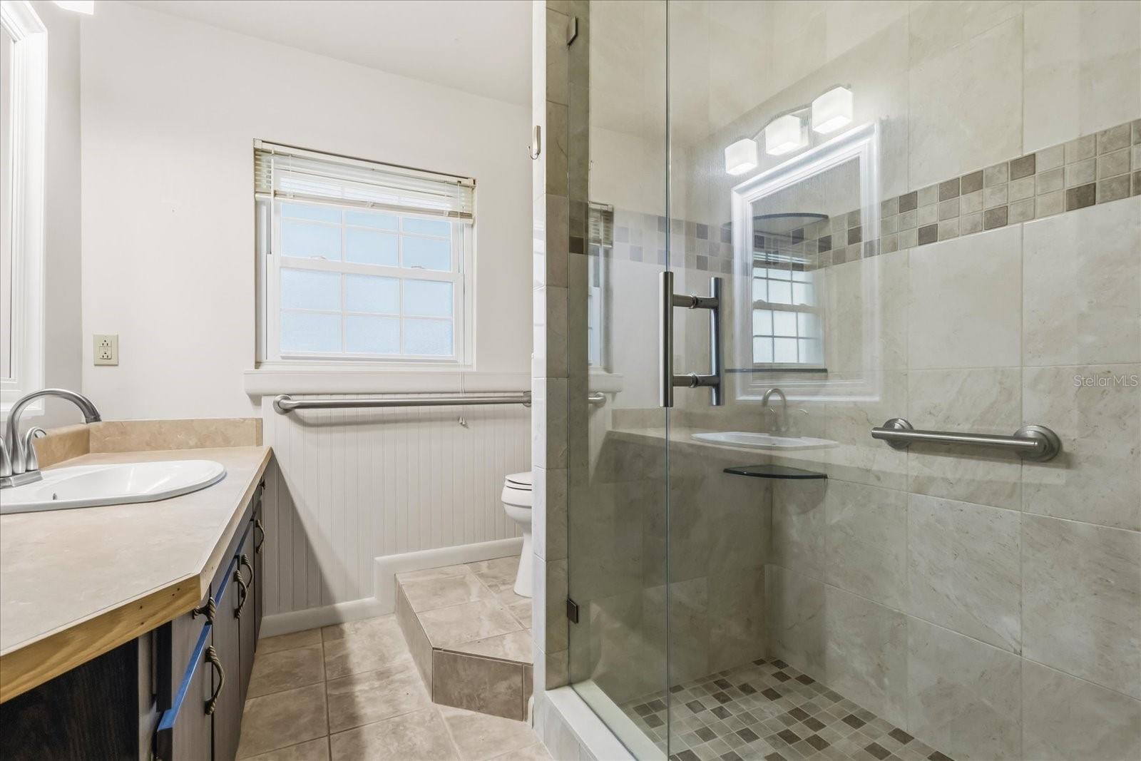 Image 24 of 47 For 5322 Lisa Avenue