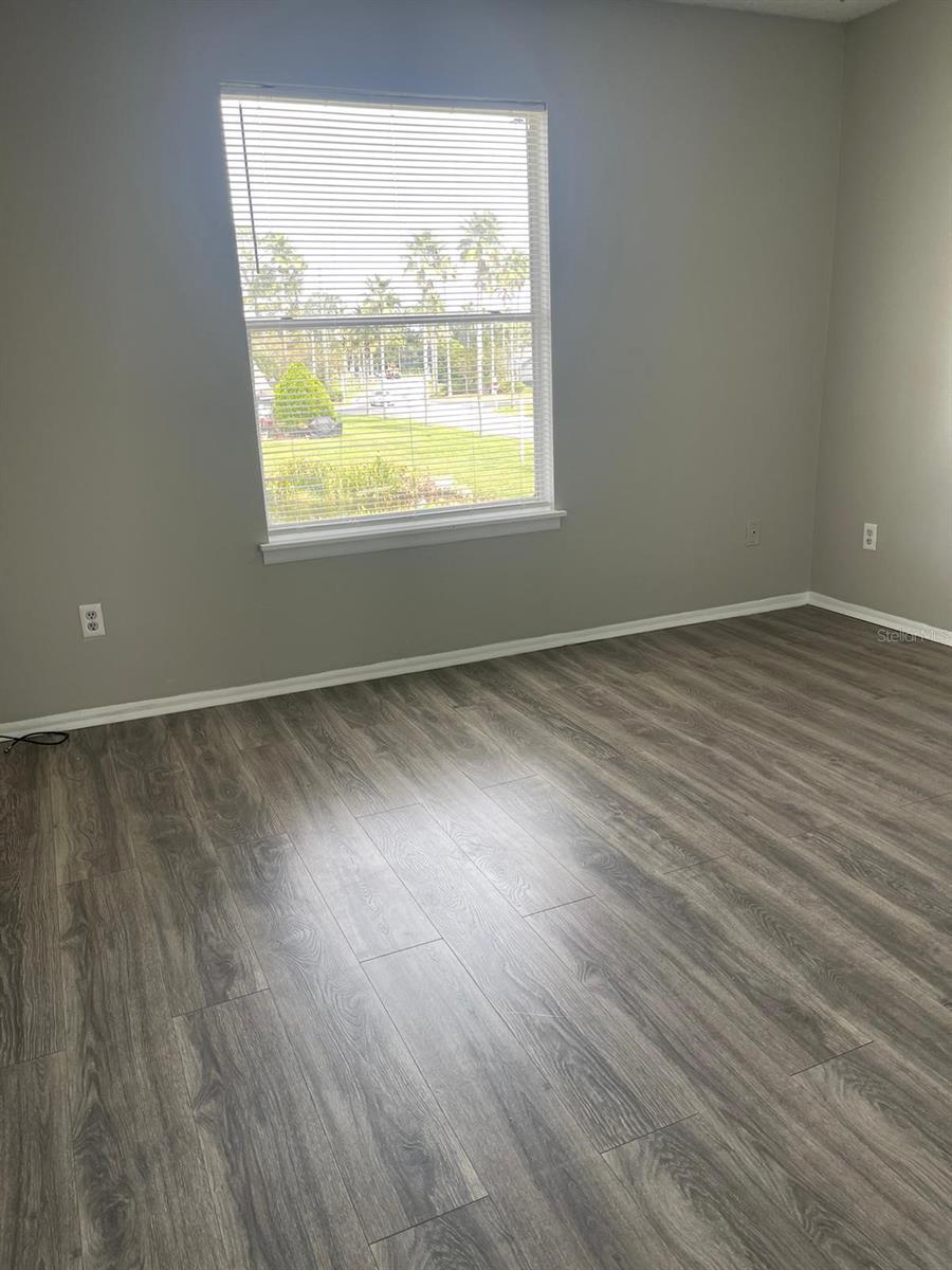 Image 7 of 14 For 3209 Windover Avenue