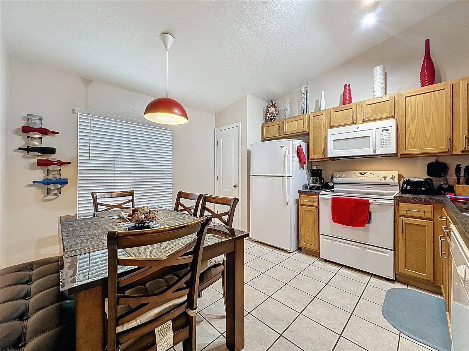 Image 7 of 44 For 111 Scrub Jay Way