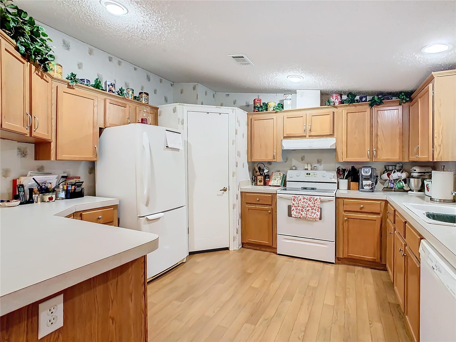 Image 14 of 56 For 157 Orangewood Drive