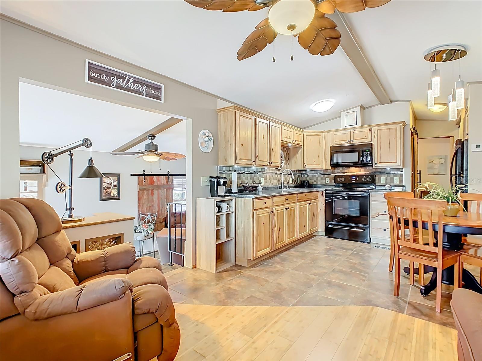 Image 13 of 32 For 9000 Us Hwy 828