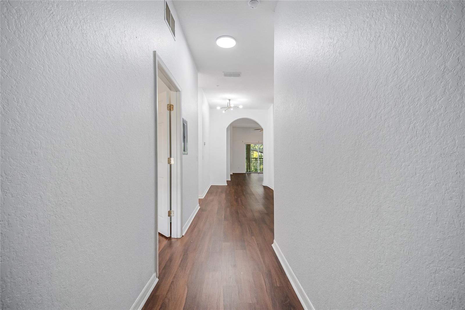 Image 4 of 47 For 206 Watling Way 24-206