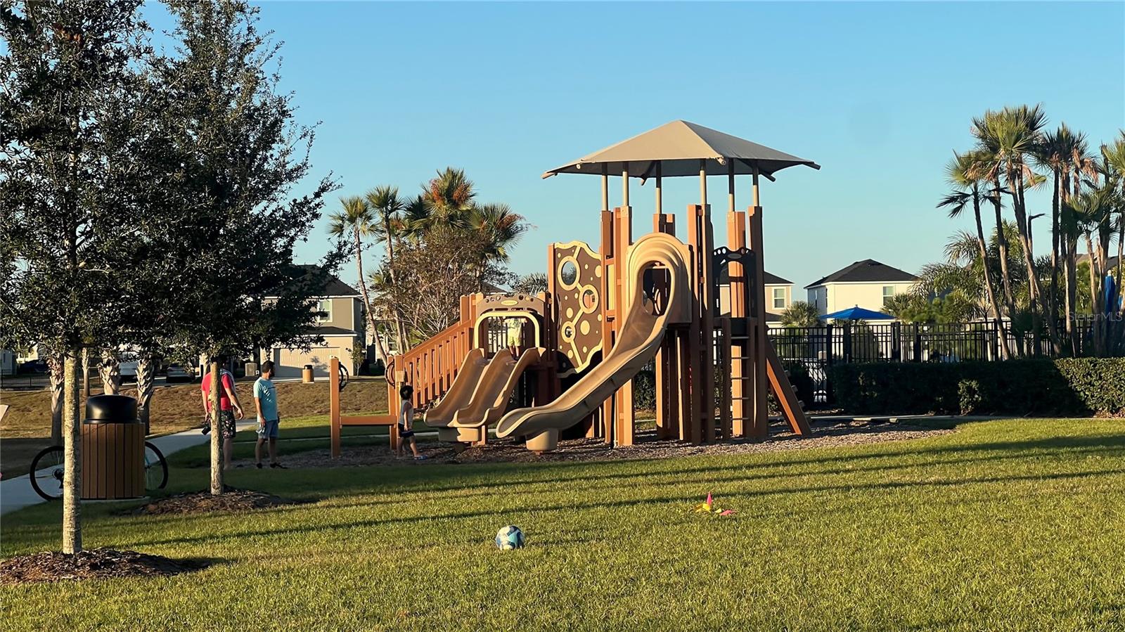 Image 16 of 19 For 692 Stoney Point Circle