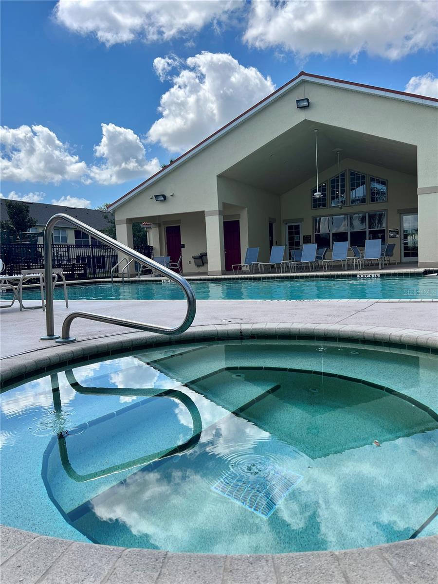 Image 18 of 19 For 2704 Club Cortile Circle