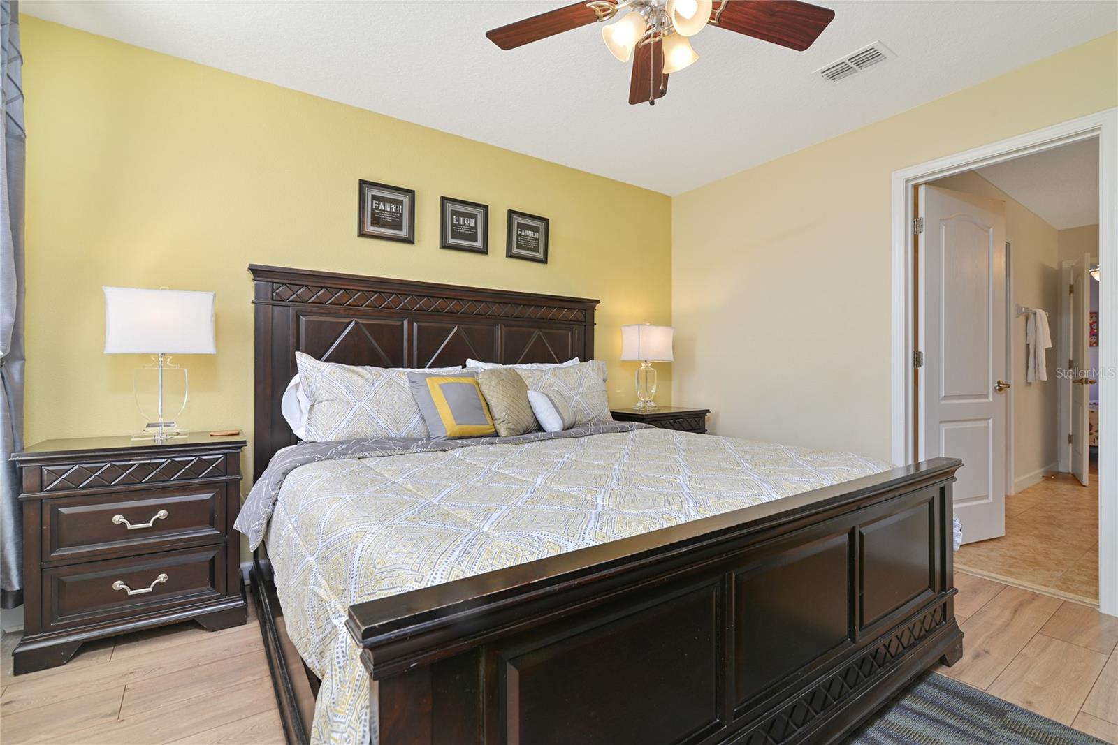 Image 24 of 60 For 1462 Myrtlewood Street