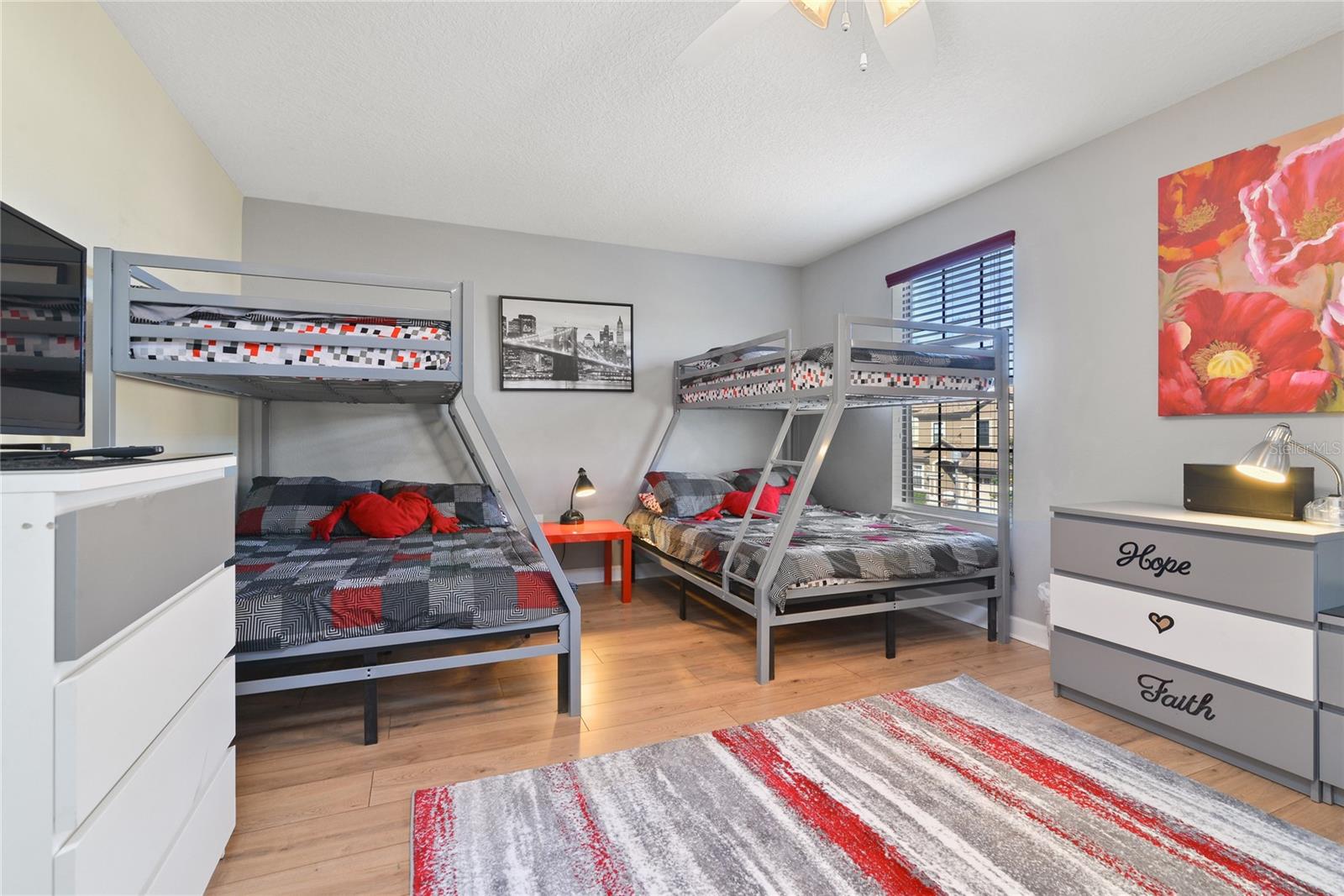 Image 34 of 60 For 1462 Myrtlewood Street