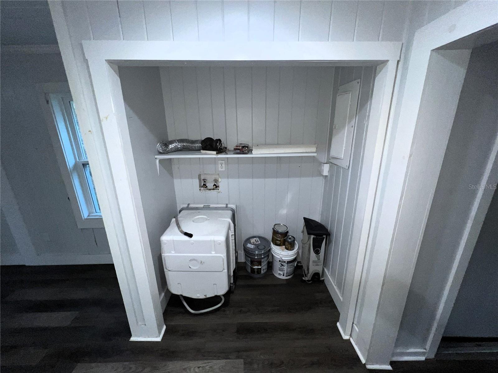 Image 7 of 18 For 3031 Azalea Avenue