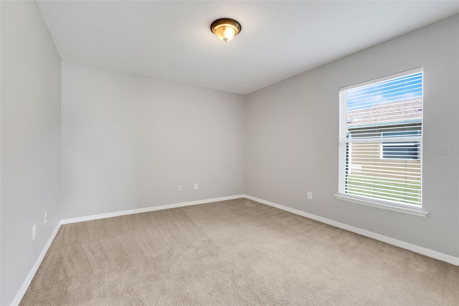 Image 25 of 40 For 4928 E Lake Cove Boulevard