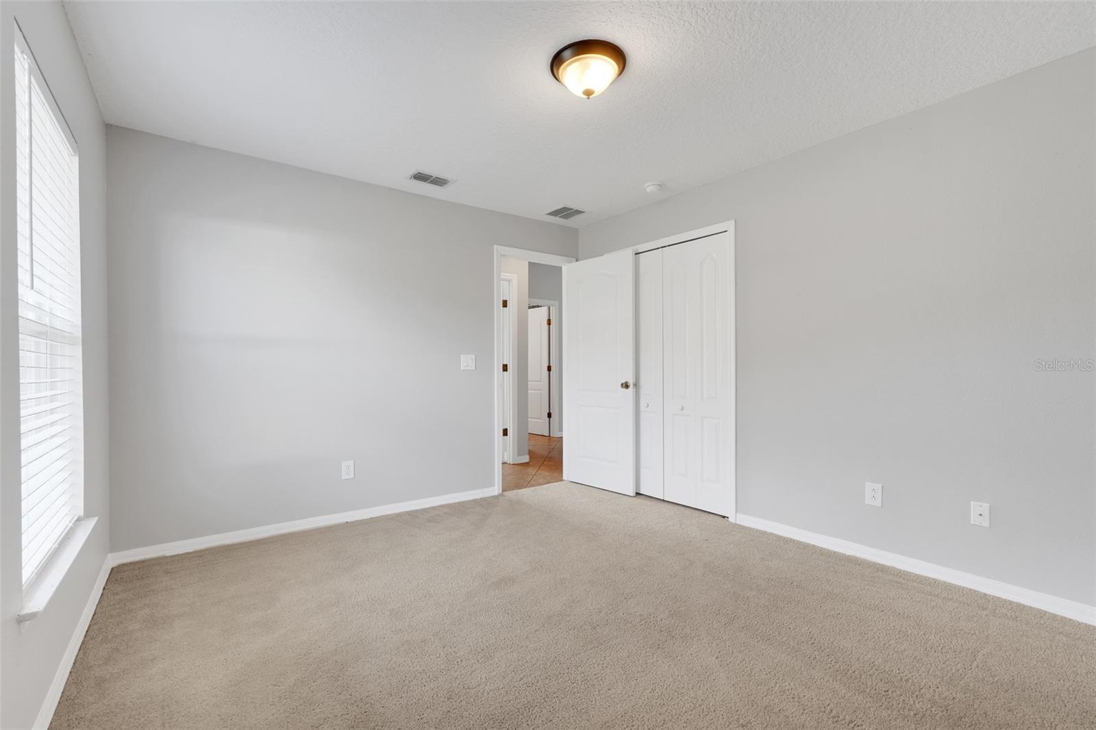 Image 26 of 40 For 4928 E Lake Cove Boulevard