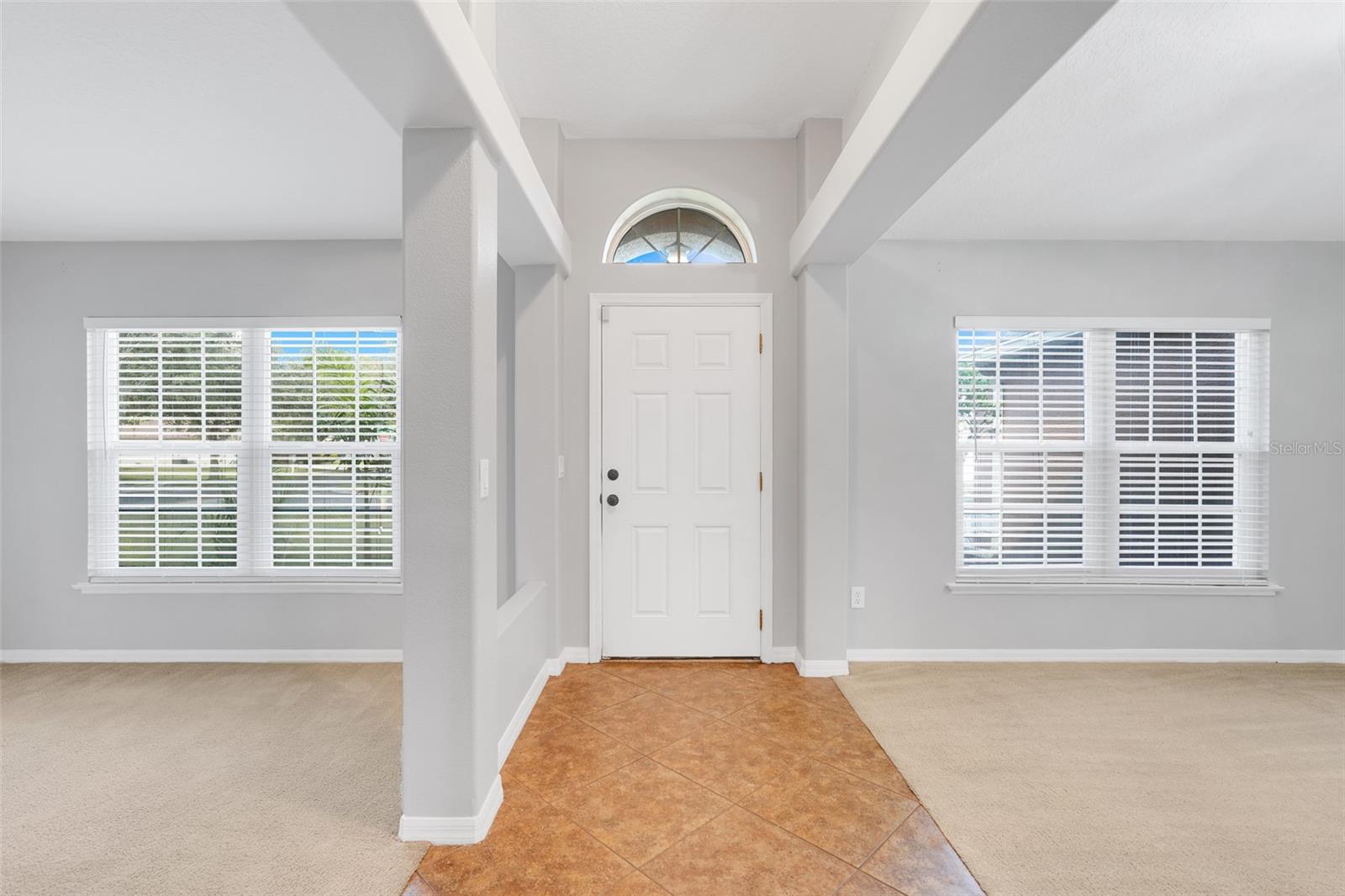 Image 4 of 40 For 4928 E Lake Cove Boulevard