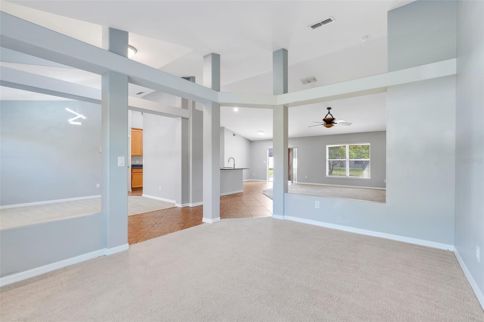 Image 6 of 40 For 4928 E Lake Cove Boulevard