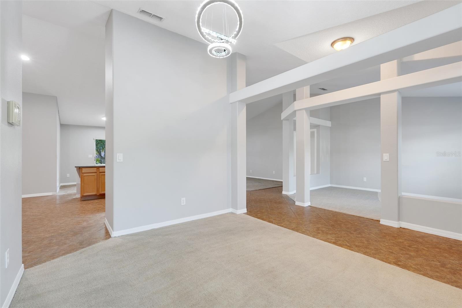 Image 8 of 40 For 4928 E Lake Cove Boulevard