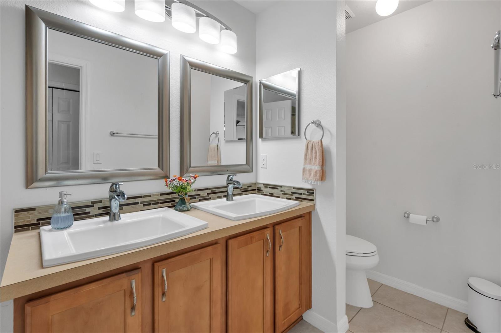 Image 20 of 37 For 26 Windrose Drive