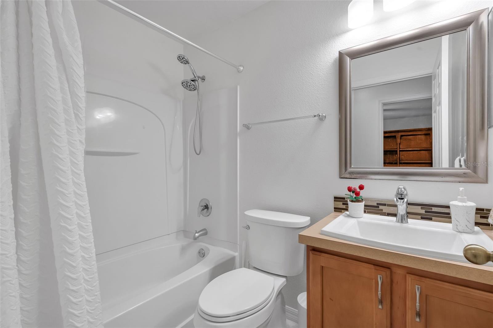 Image 27 of 37 For 26 Windrose Drive