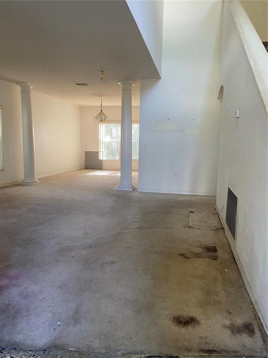 Image 14 of 16 For 447 Acacia Tree Way