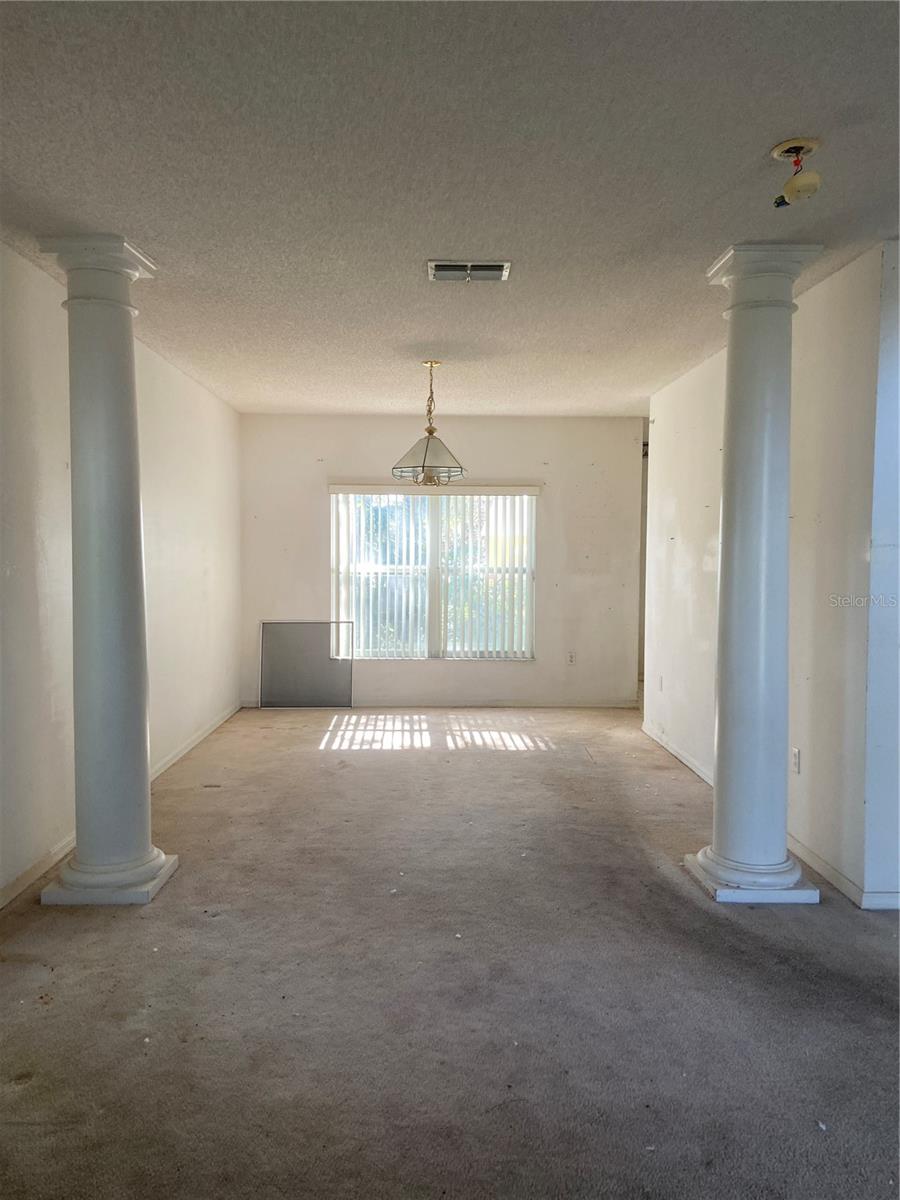 Image 15 of 16 For 447 Acacia Tree Way