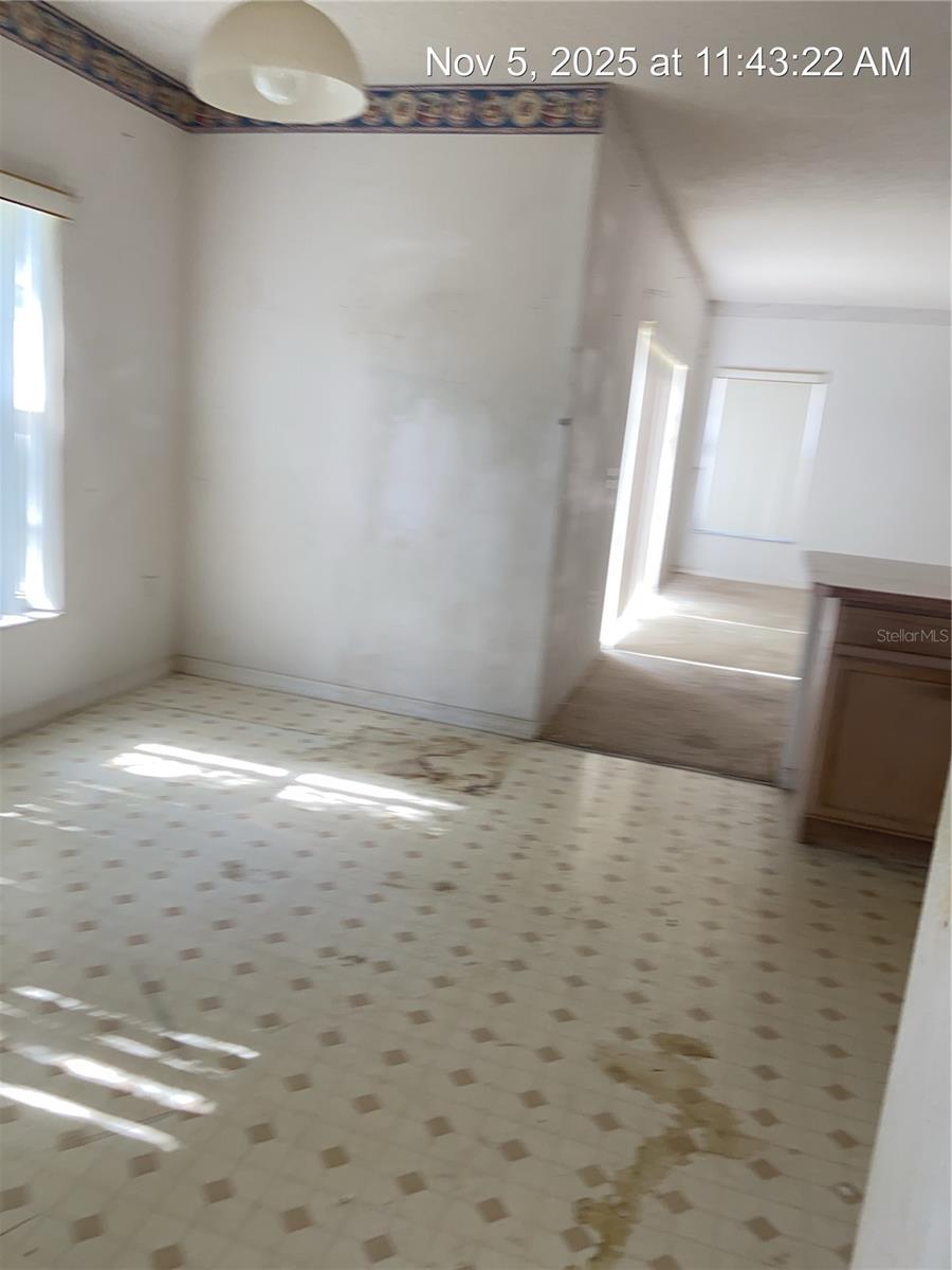 Image 2 of 16 For 447 Acacia Tree Way