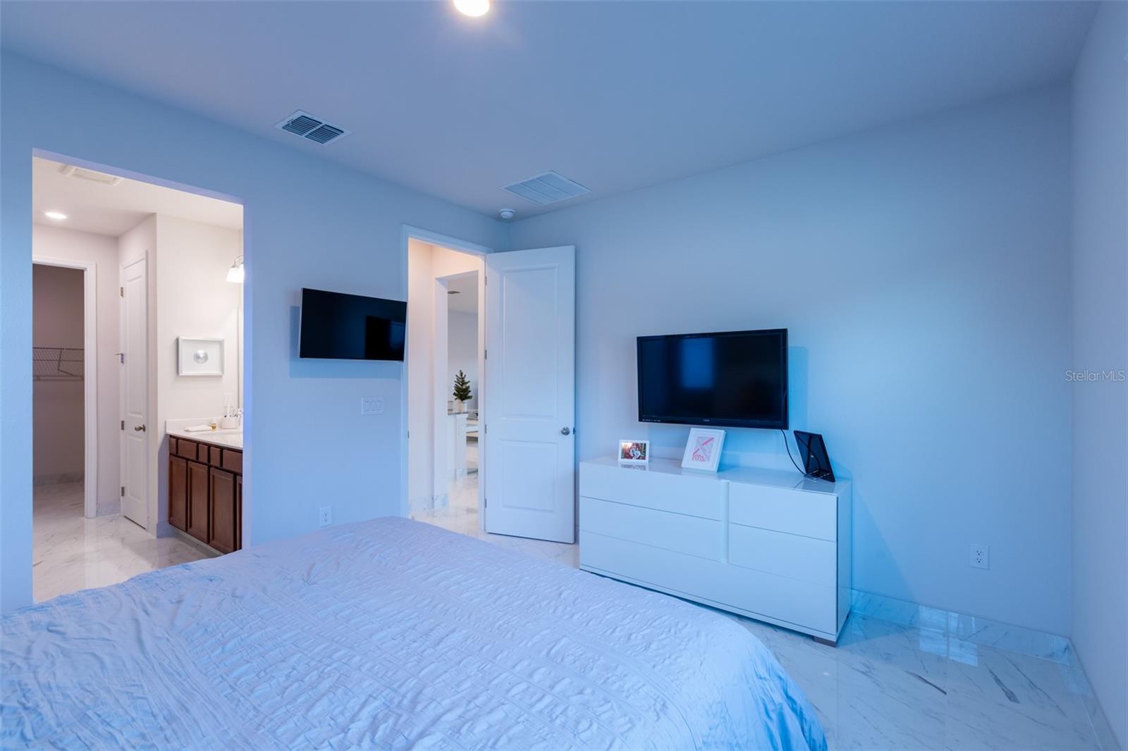 Image 12 of 30 For 4131 Tree Swallow Trl