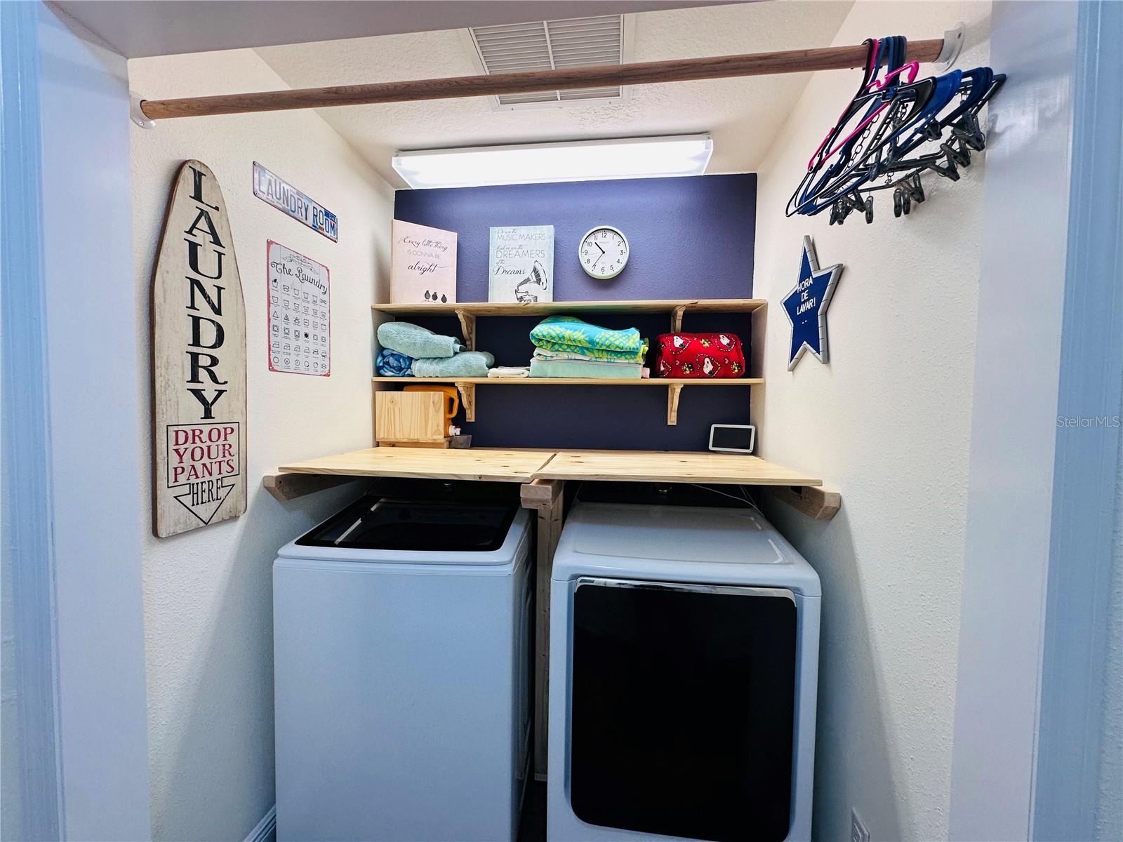 Image 17 of 42 For 10801 Spider Lily Drive S