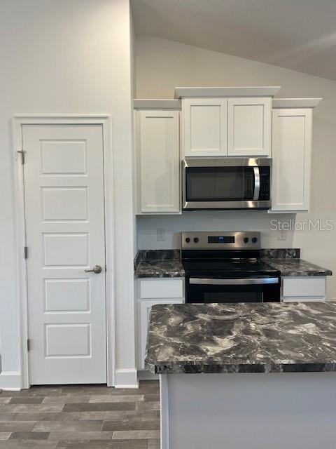 Image 14 of 38 For 241 Grifford Drive