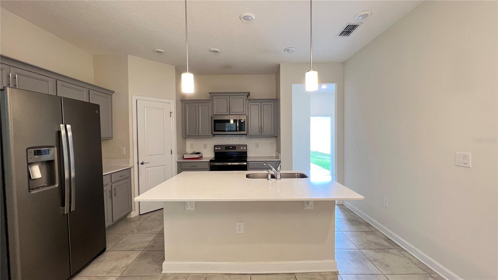 Image 24 of 55 For 15216 Chapter Way