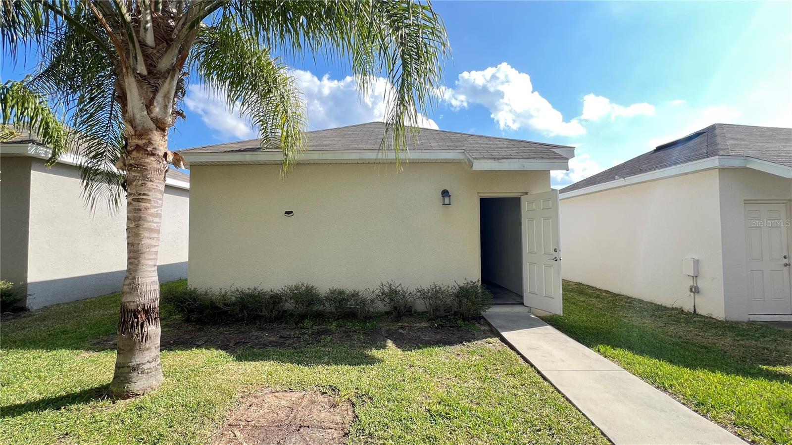 Image 32 of 55 For 15216 Chapter Way