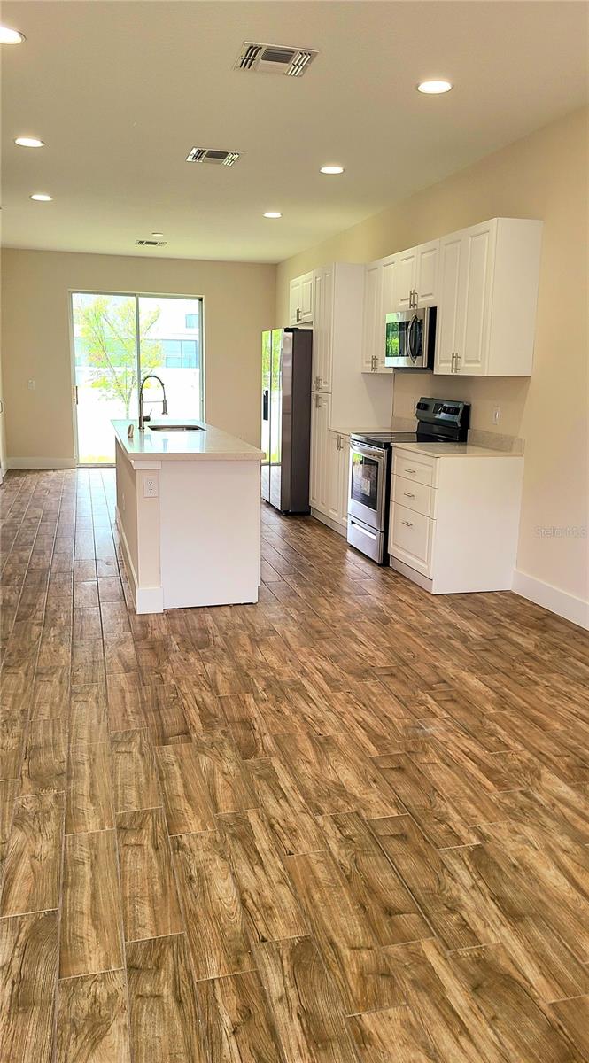 Image 5 of 15 For 4445 Summer Flowers Place