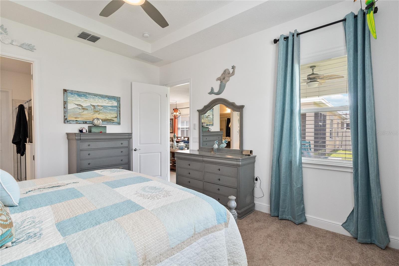 Image 18 of 41 For 2557 Yellow Brick Road