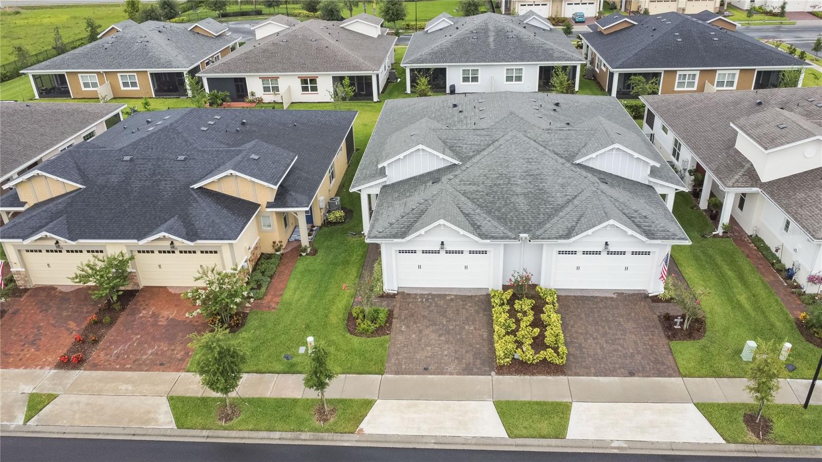 Image 34 of 41 For 2557 Yellow Brick Road